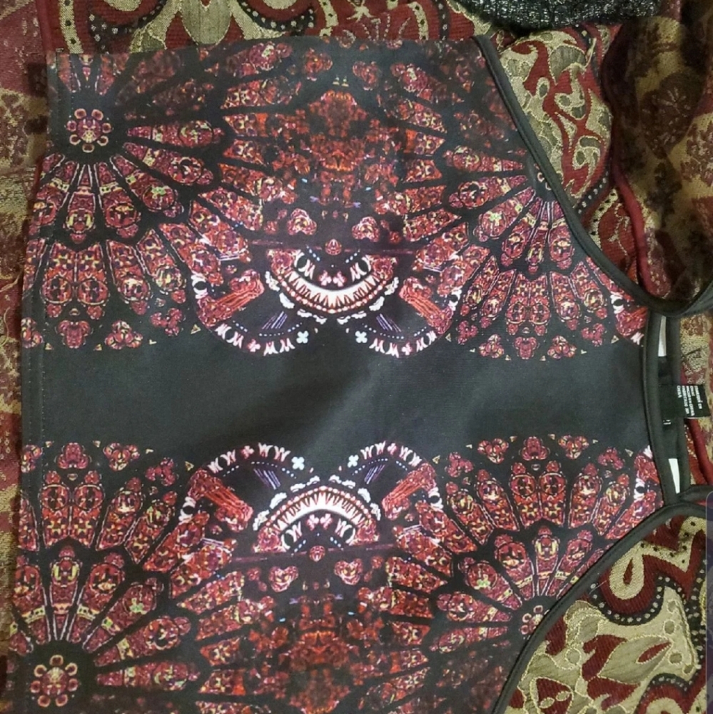 Forever 21 crop top size small
